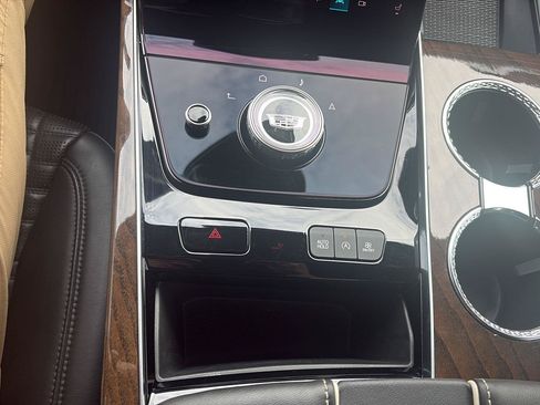 Used 2025 Cadillac Escalade Sport Platinum AWD/4WD image 23