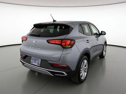 Used 2025 Buick Encore GX Preferred AWD/4WD image 9