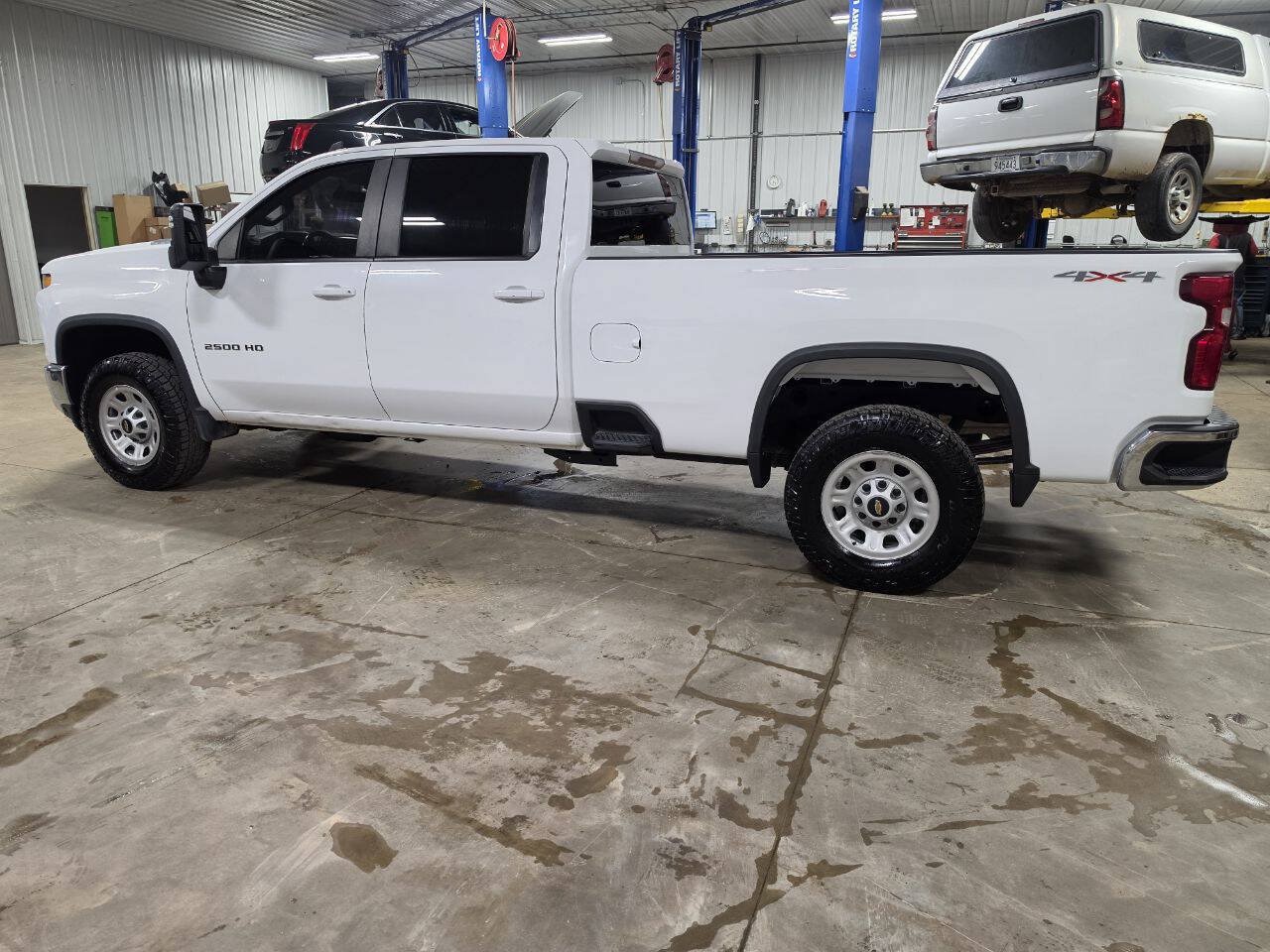 Used 2023 Chevrolet Silverado 2500 LT w/ Snow Plow Prep/Camper Package AWD/4WD image 6