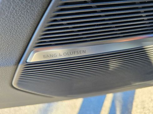 New 2026 Audi Q8 Premium Plus image 17