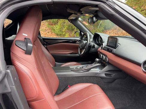 Used 2019 MAZDA MX-5 Miata Grand Touring image 10