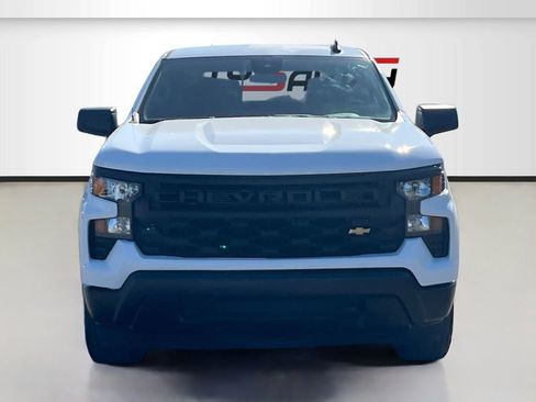 Used 2025 Chevrolet Silverado 1500 W/T w/ Trailering Package AWD/4WD image 2