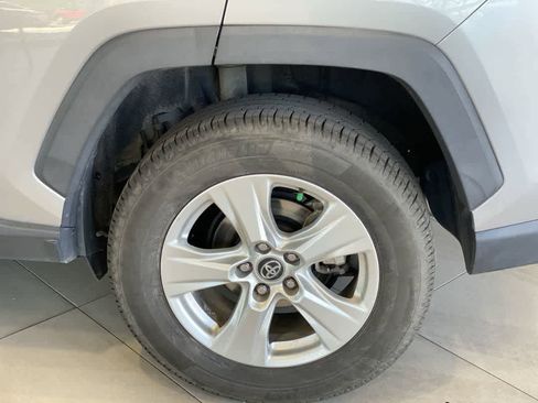 Used 2020 Toyota RAV4 XLE AWD/4WD image 13