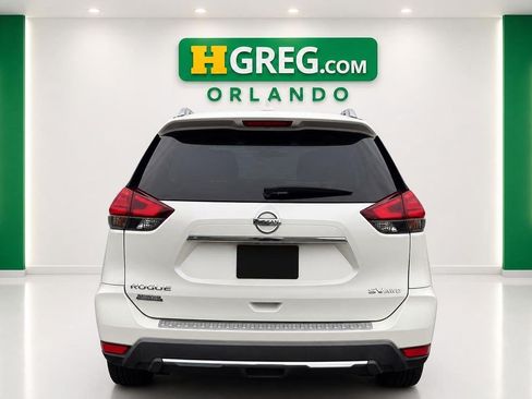 Used 2017 Nissan Rogue SV AWD/4WD image 8
