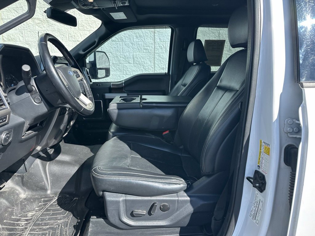 Used 2022 Ford F350 Lariat w/ Lariat Ultimate Package AWD/4WD image 12