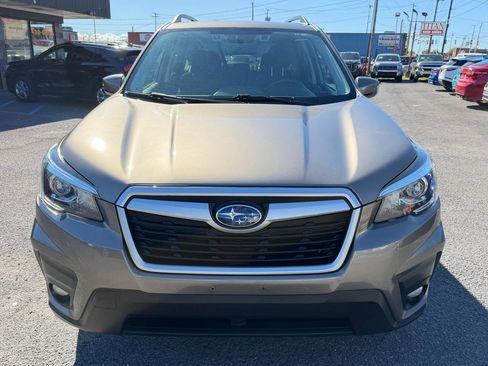 Used 2019 Subaru Forester Premium w/ All-Weather Package AWD/4WD image 2