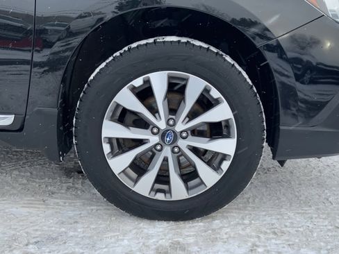 Used 2019 Subaru Outback 2.5i Touring image 27