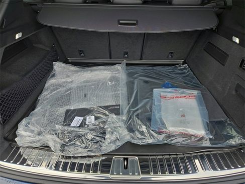 New 2026 Porsche Cayenne GTS image 31