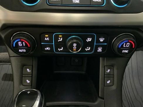 Used 2019 GMC Acadia SLT FWD image 33
