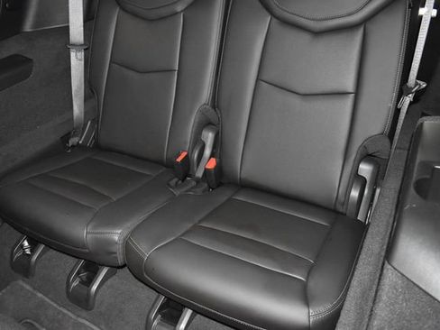 Used 2024 Cadillac XT6 Premium Luxury image 19