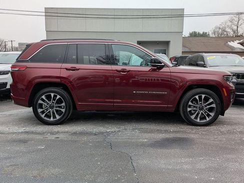 Certified 2024 Jeep Grand Cherokee Overland w/ Luxury Tech Group IV image 2