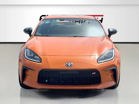 Used 2023 Toyota GR86 10th Anniversary SE RWD image 2