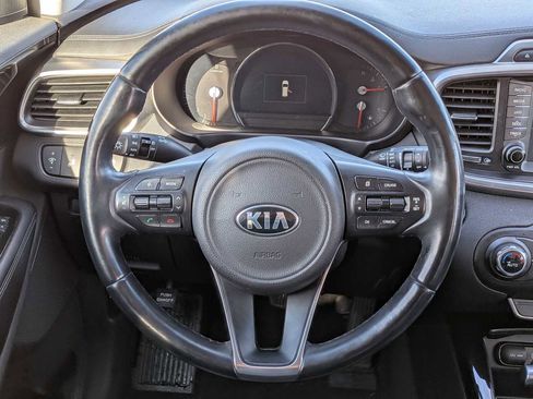 Used 2018 Kia Sorento SX image 22