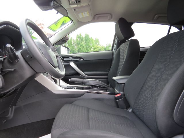 Used 2024 Mitsubishi Eclipse Cross LE AWD/4WD image 13