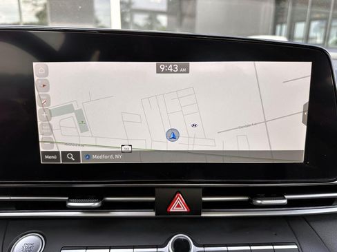 Used 2024 Hyundai Elantra SEL FWD image 20