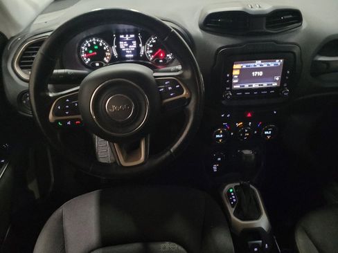 Used 2016 Jeep Renegade Latitude AWD/4WD image 22