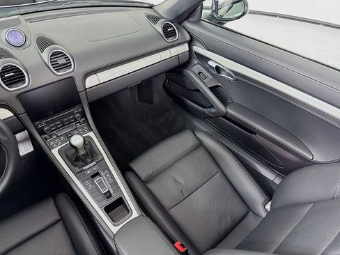 Certified 2022 Porsche 718 Boxster RWD image 24