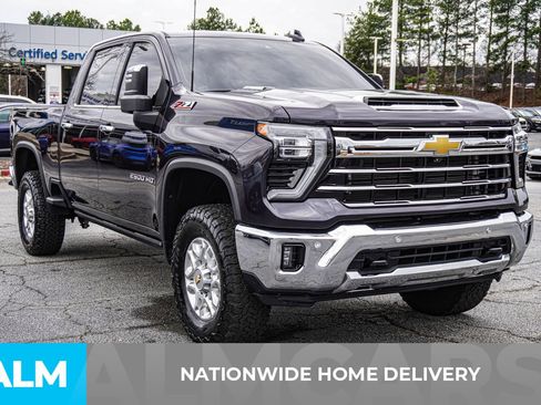 Used 2024 Chevrolet Silverado 2500 LTZ w/ LTZ Convenience Package image 6