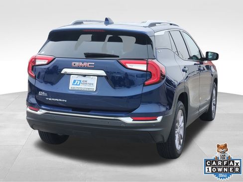 Used 2023 GMC Terrain SLT image 10