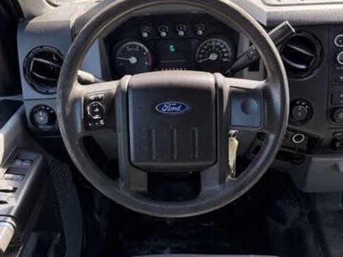 Used 2016 Ford F250 XL w/ Power Equipment Group AWD/4WD image 14