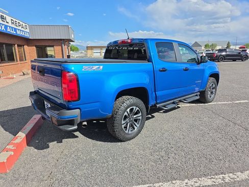 Used 2022 Chevrolet Colorado Z71 AWD/4WD image 9