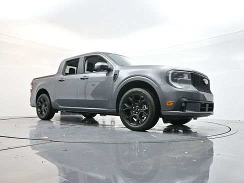 New 2026 Ford Maverick Lobo AWD/4WD image 18