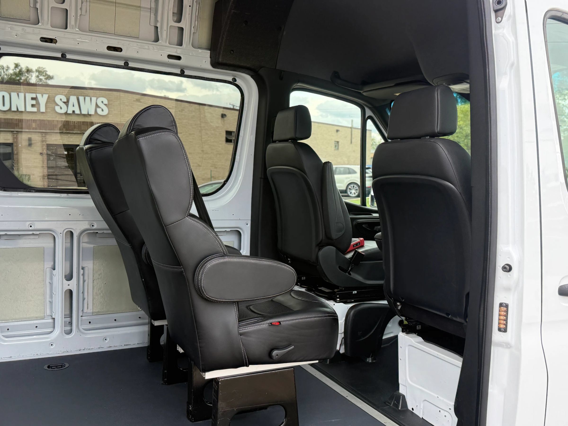Used 2021 Mercedes-Benz Sprinter 2500 w/ Driver Convenience Package image 12