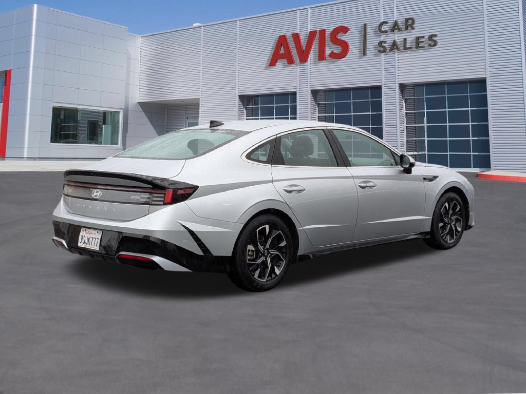 Used 2025 Hyundai Sonata SEL FWD image 6