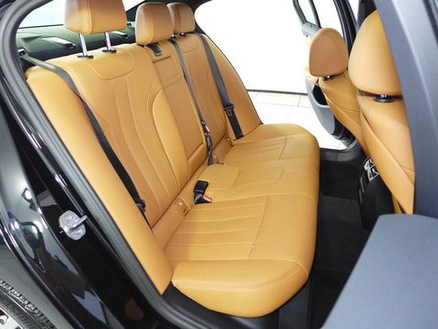 Certified 2023 BMW 530i w/ Convenience Package image 20