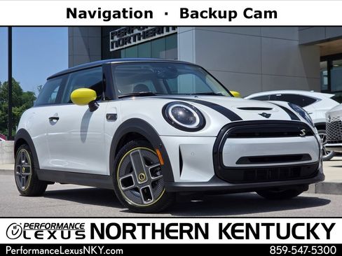 Used 2024 MINI Cooper SE FWD image 1