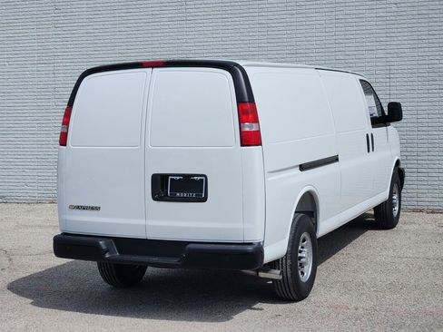 New 2026 Chevrolet Express 2500 Extended w/ Driver Convenience Package image 4
