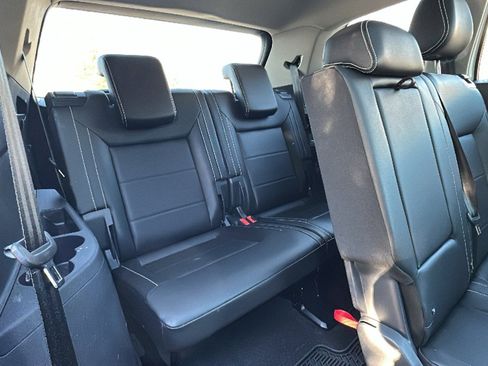 Used 2023 Volkswagen Atlas SEL image 27