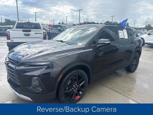 Used 2022 Chevrolet Blazer LT w/ Redline Edition FWD image 3