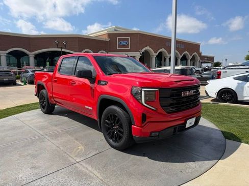 Certified 2022 GMC Sierra 1500 Elevation AWD/4WD image 1