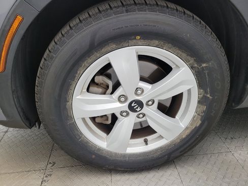 Used 2021 Kia Sorento LX FWD image 31