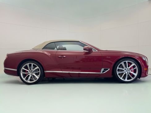 Certified 2023 Bentley Continental GT Azure image 2