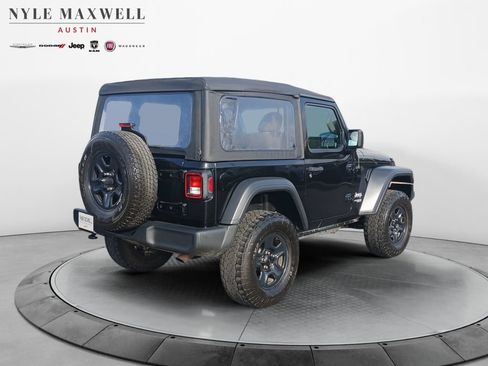 Used 2019 Jeep Wrangler Sport AWD/4WD image 16