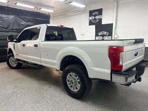 Used 2018 Ford F350 XLT w/ FX4 4x4 Off Road Package image 4