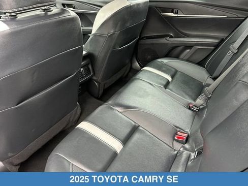 Used 2025 Toyota Camry SE FWD image 13