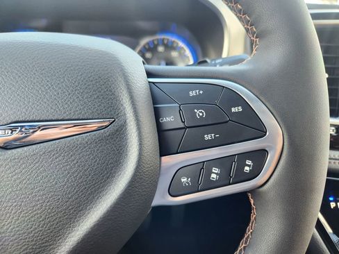 New 2026 Chrysler Pacifica Pinnacle image 27