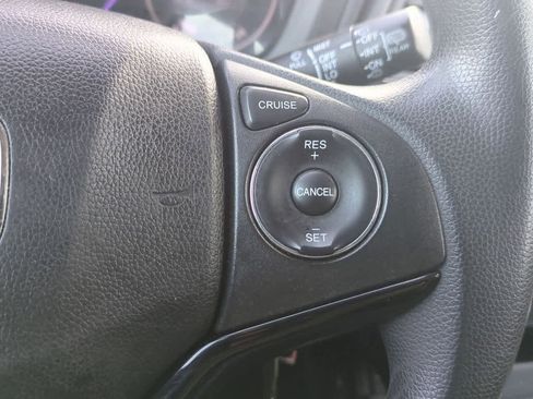 Used 2016 Honda HR-V LX image 22