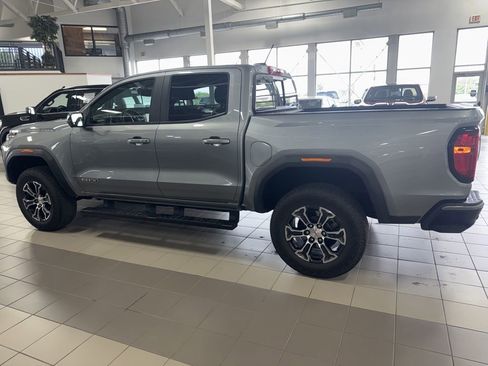 Used 2023 GMC Canyon AT4 w/ AT4 Premium Package AWD/4WD image 5