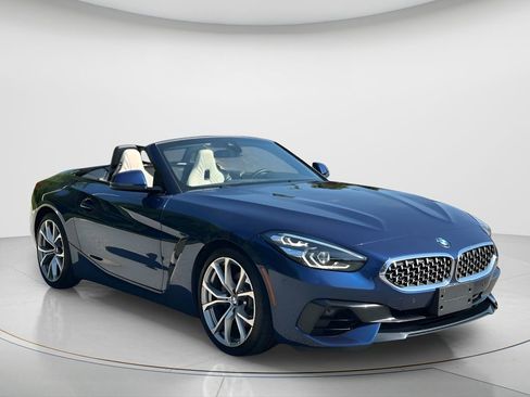 Used 2021 BMW Z4 sDrive30i w/ Convenience Package RWD image 3