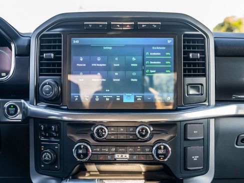 Used 2021 Ford F150 Lariat image 29