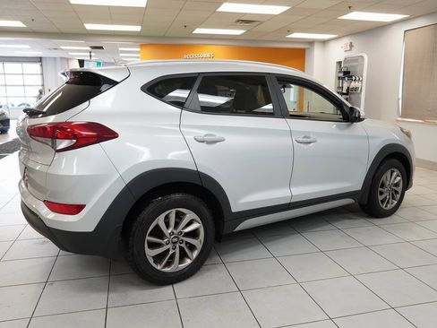 Used 2018 Hyundai Tucson SEL image 11