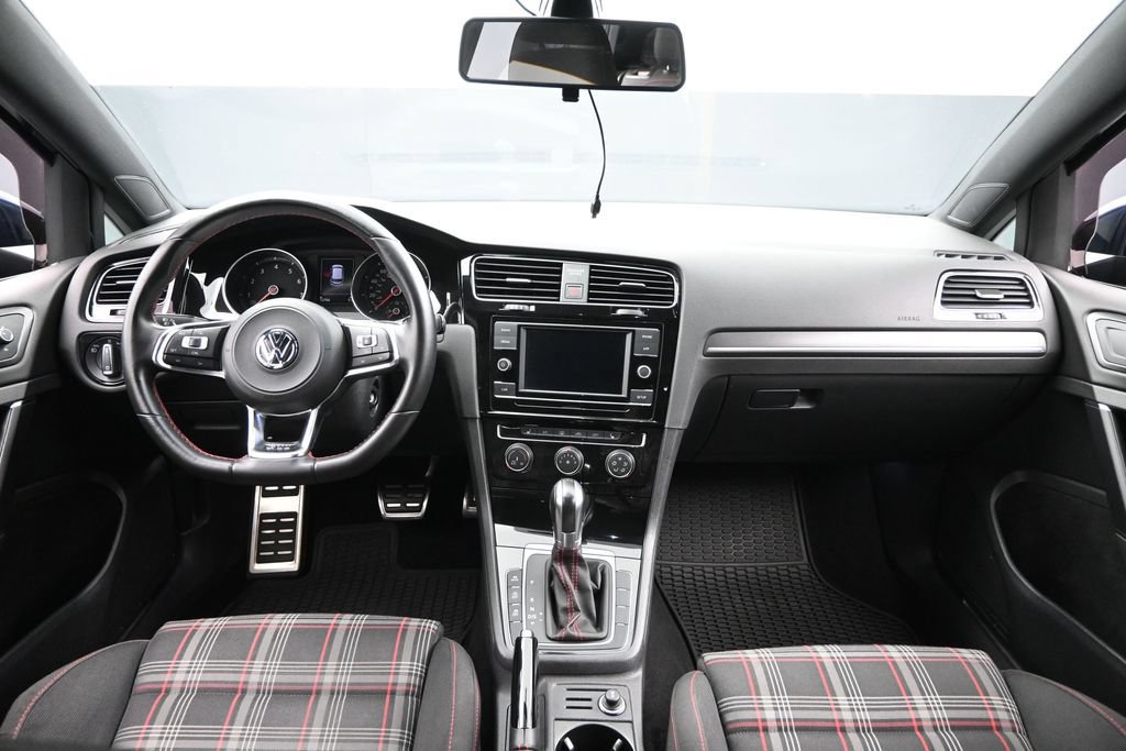 Used 2018 Volkswagen GTI S FWD image 18