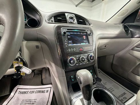 Used 2017 Buick Enclave Leather FWD image 16