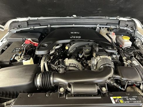 Used 2020 Jeep Wrangler Sport image 7