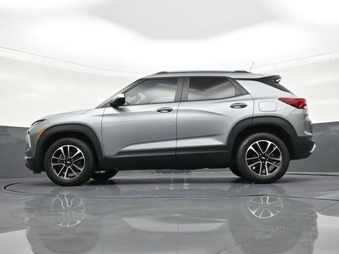 Used 2024 Chevrolet TrailBlazer LT image 24