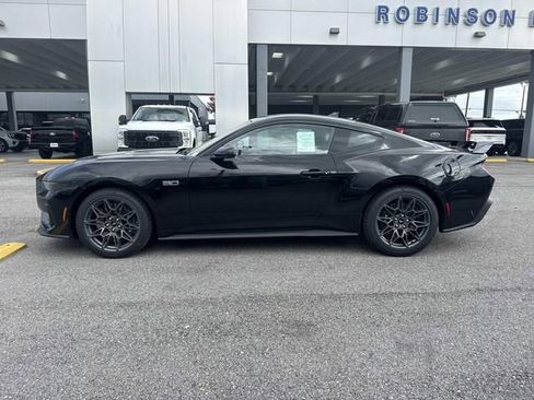 New 2026 Ford Mustang GT w/ GT Performance Package RWD image 8